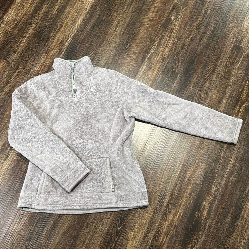 Women’s Fleece North face 3/4 zip. Size Large